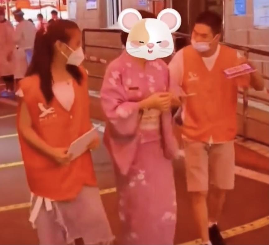厦门一女子穿和服做核酸检测原因剖析？(真相揭秘引热议)