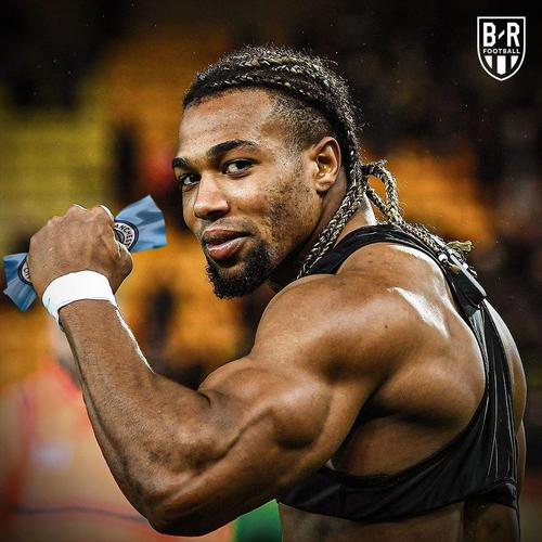 如何成就曼城3-2逆转夺冠？(战术秘诀大揭秘)