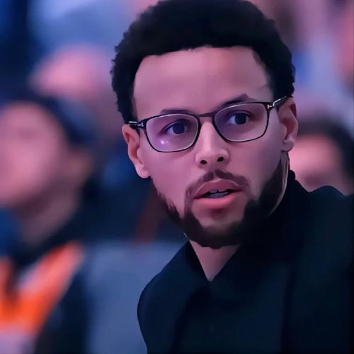 库里花18万美元买头像引发啥反响？网友评论太热闹了！