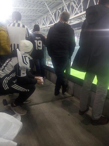 尤文图斯主场看球啥体验？球迷分享现场震撼感受！