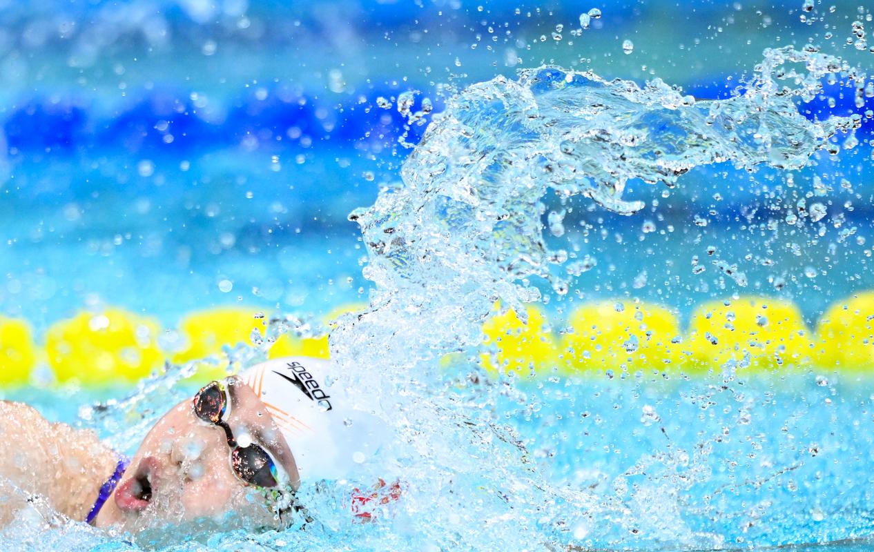 100米自由泳决赛怎么训练?高效提升成绩技巧分享
