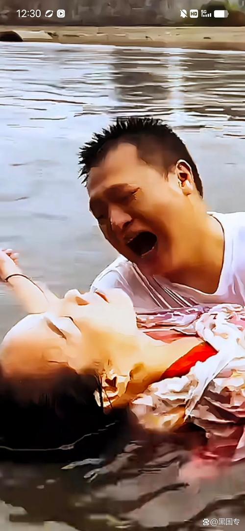 520被扇52个耳光真相揭秘！情侣吵架究竟为何失控