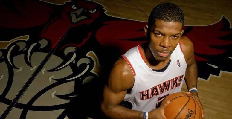 亚特兰大老鹰粉丝怎么支持？分享实用加油小技巧！