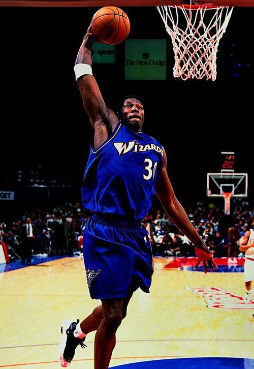 前NBA中锋去哪了？波多科尔金转行足球惊人内幕！