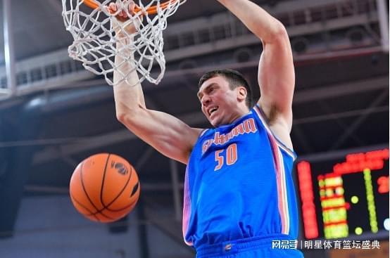 泰勒汉斯布鲁有哪些关键荣誉？盘点这位球星的冠军和数据亮点！