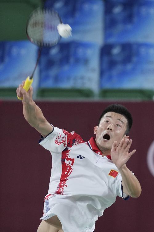 羽毛球男单谌龙进4强怎么晋级的？回放关键局制胜策略分析！